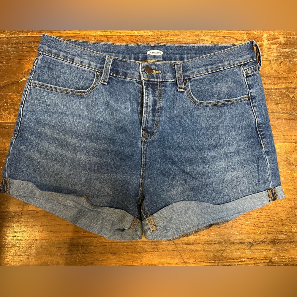 Classic Denim Old Navy Shorts size 12